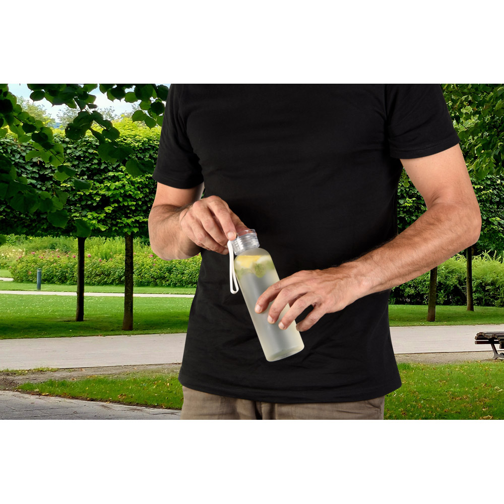 Squeeze esportiva em PET 100% reciclado, com acabamento fosco 600 mL