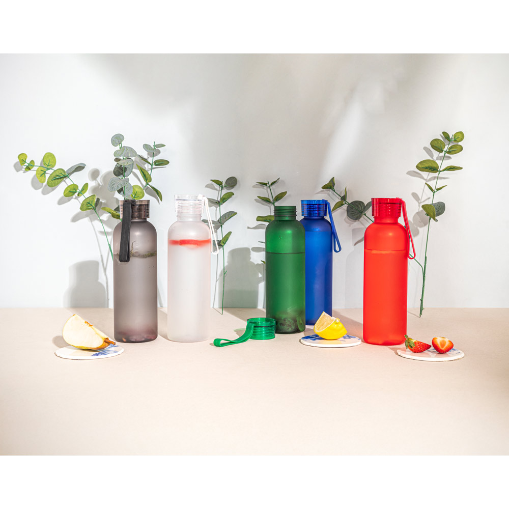 Squeeze esportiva em PET 100% reciclado, com acabamento fosco 600 mL