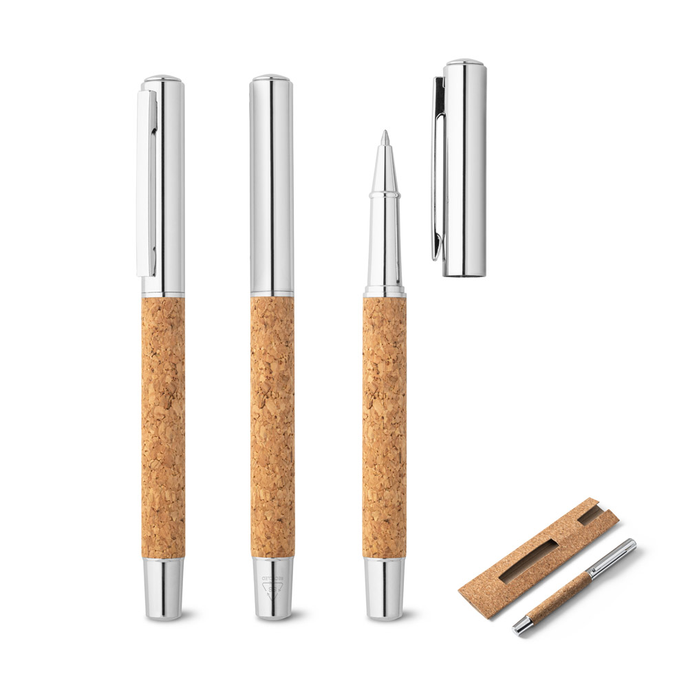 Caneta Roller com corpo em aço inox 90% reciclado e cortiça com escrita em azul