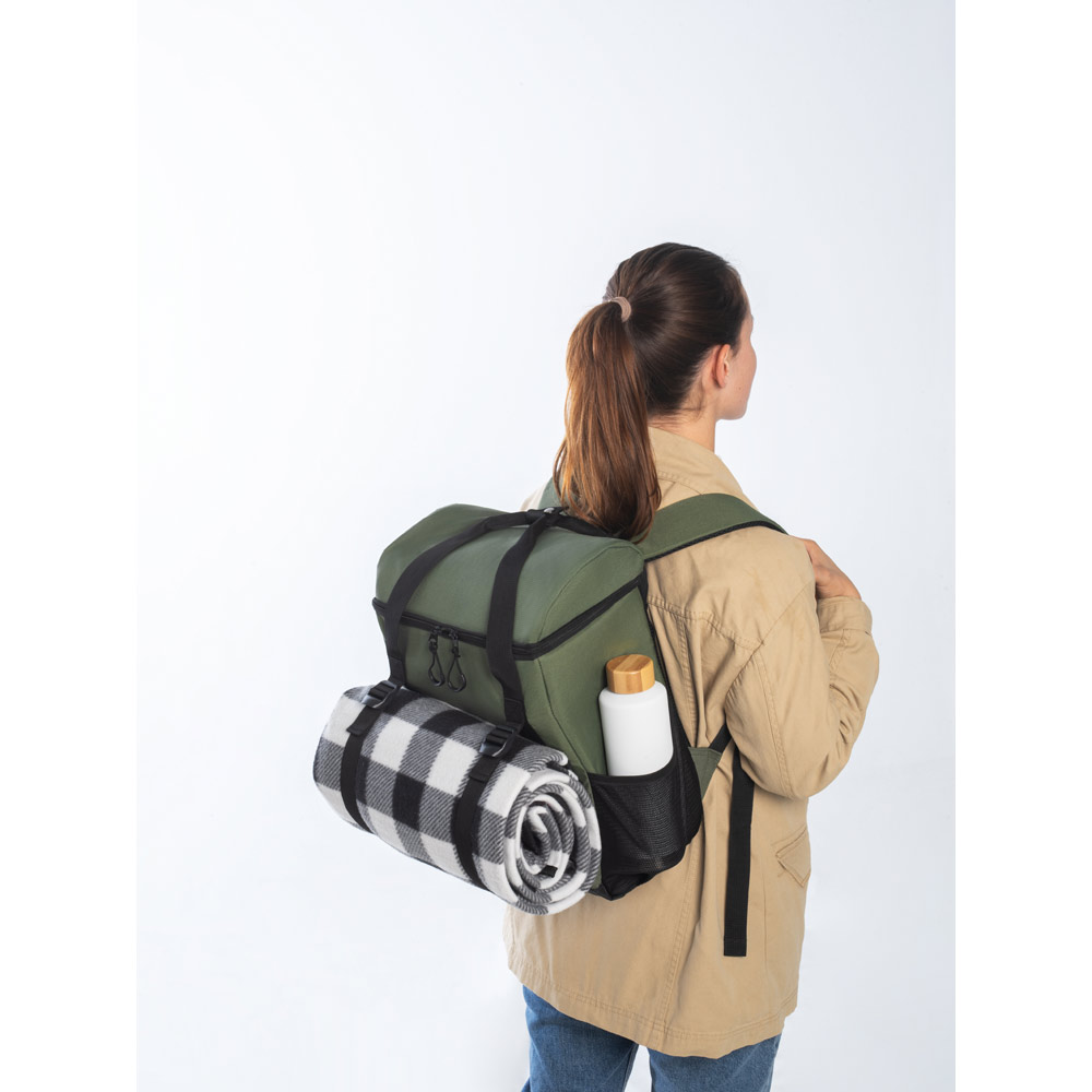 Cooler. Mochila térmica almofadada em 600D ripstop em poliéster reciclado com interior forrado em PEVA 16 L