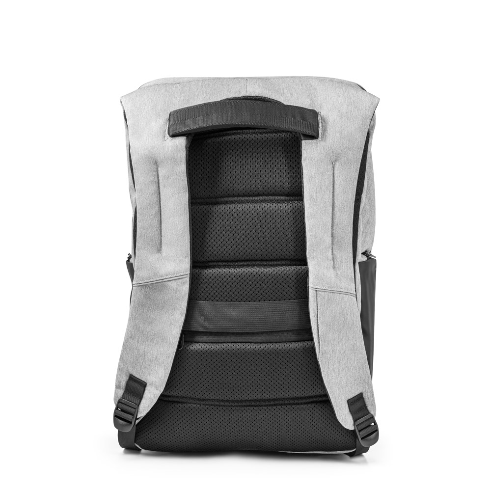 Mochila para notebook 17" em 900D e Tarpaulin 30 L