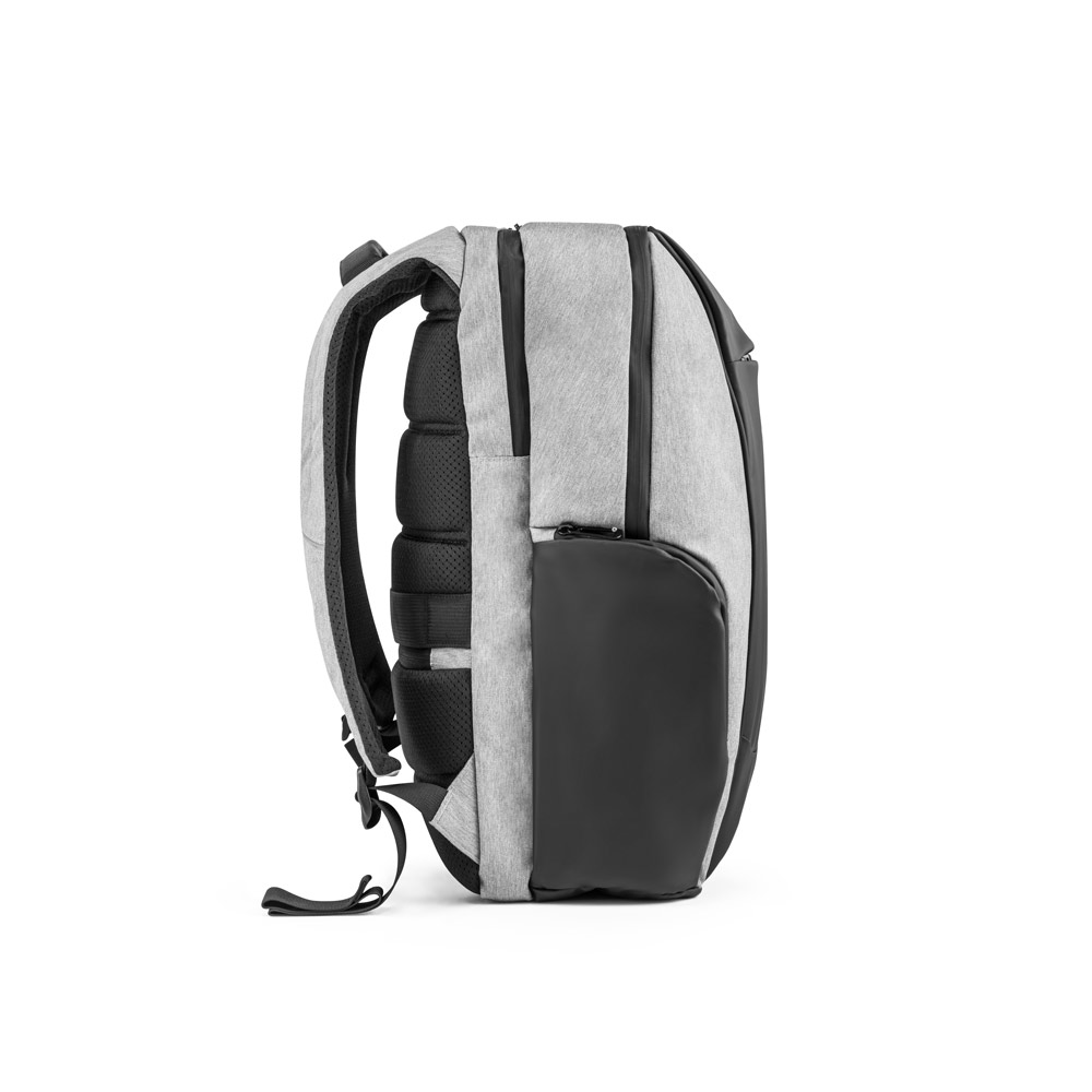 Mochila para notebook 17" em 900D e Tarpaulin 30 L