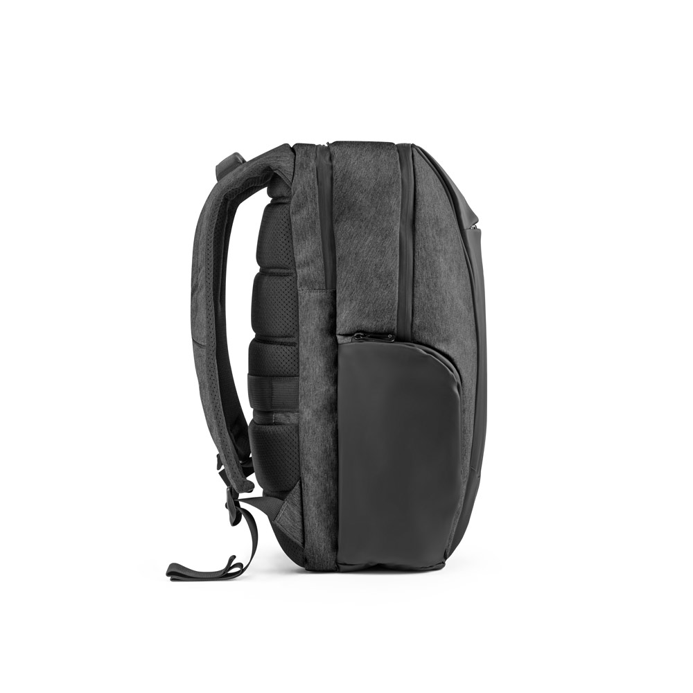 Mochila para notebook 17" em 900D e Tarpaulin 30 L