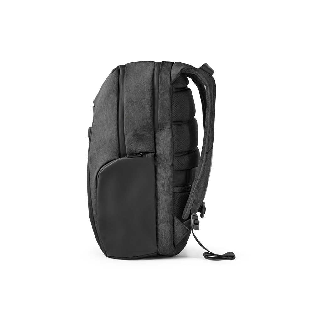 Mochila para notebook 17" em 900D e Tarpaulin 30 L