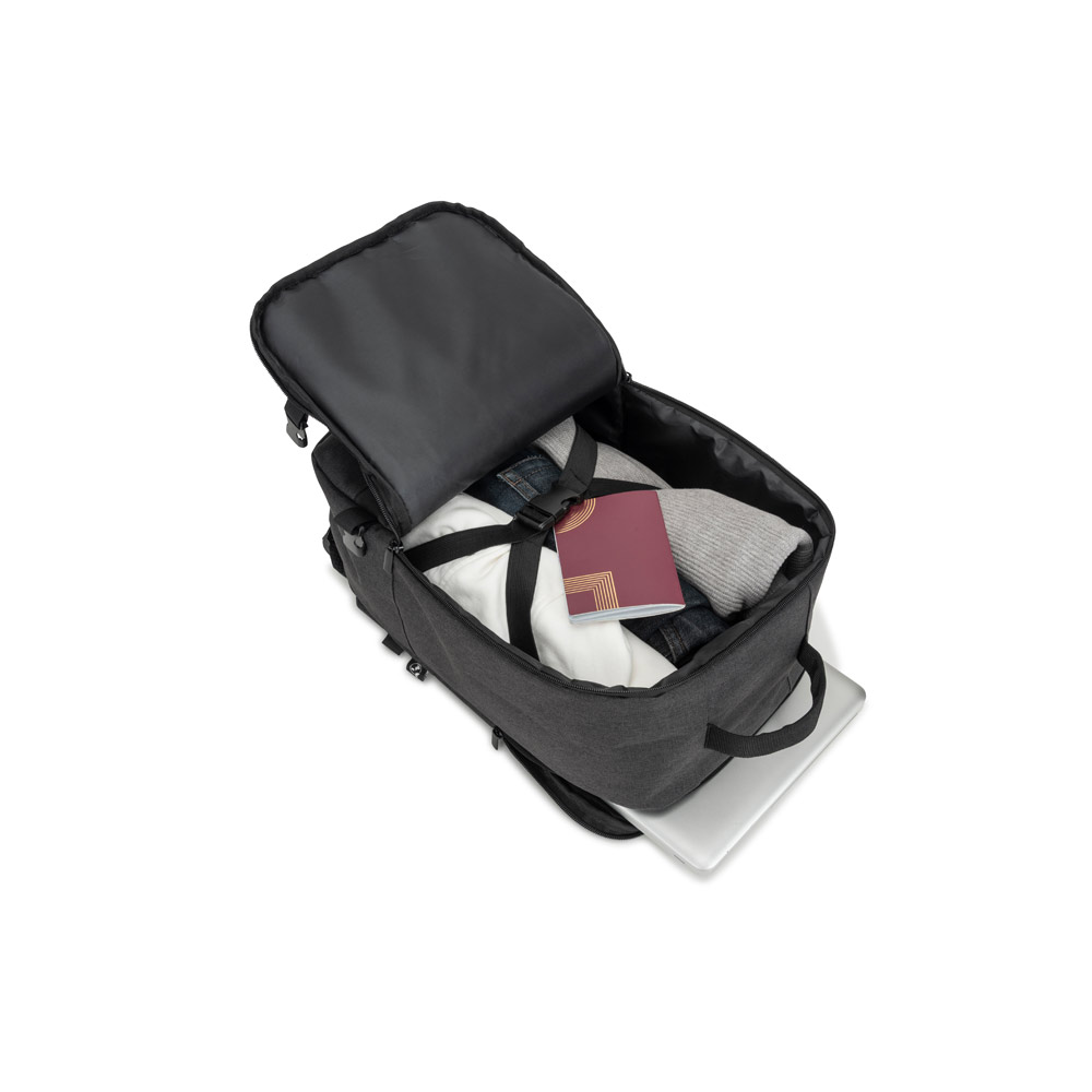 Mochila desenvolvida para cumprir as dimensões exigidas pelas companhias aéreas em poliéster reciclado 600D de alta densidade com acabamento repelente à água 20 L