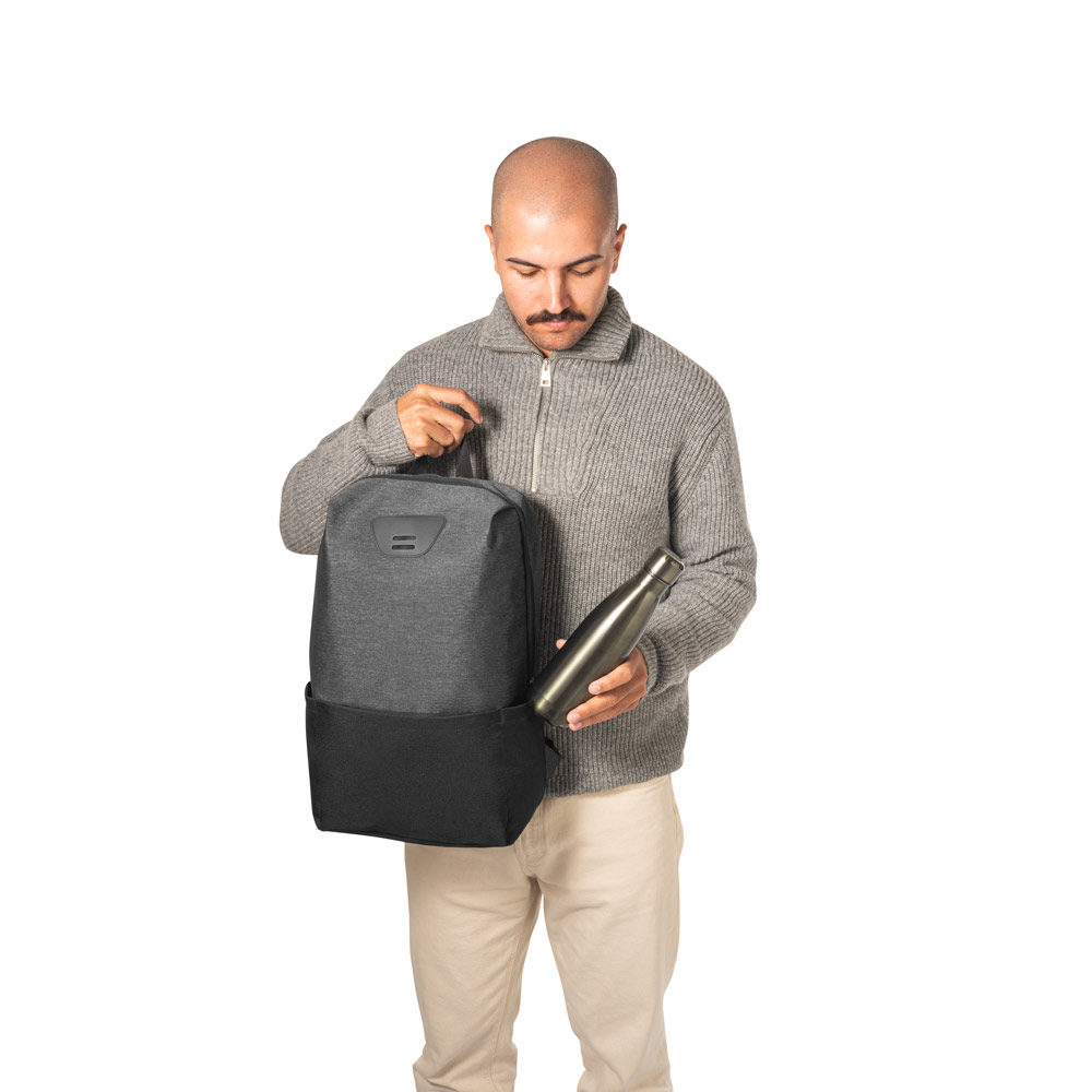 Mochila para notebook 15.6" em 300D de alta densiade 2Tone com nylon 17 L