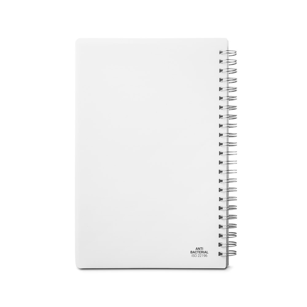 Caderno A5 em PP com tratamento antibacteriano com 160 páginas pautadas recicladas