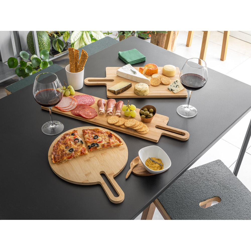 Tábua de servir aperitivos em bambu com pega