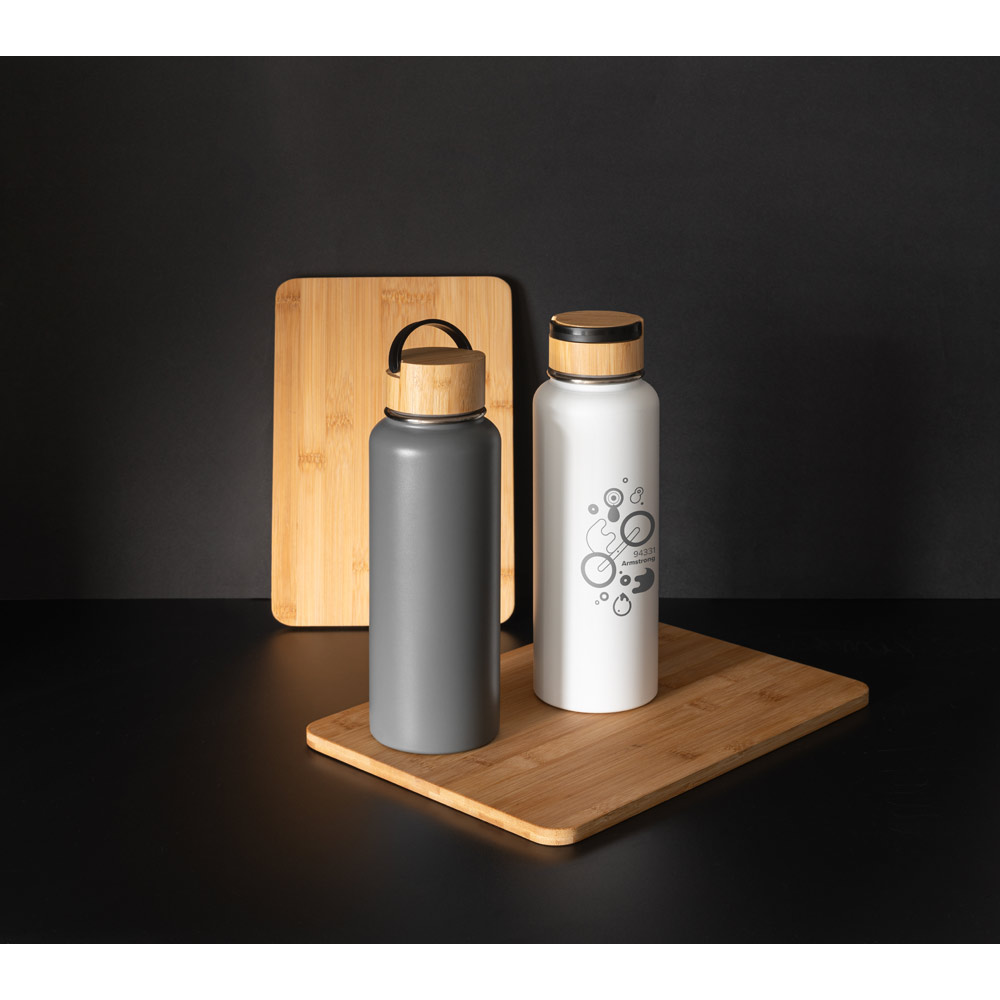 Garrafa em aço inox 90% reciclado de parede dupla térmica, isolada a vácuo com revestimento em pó 1200 mL