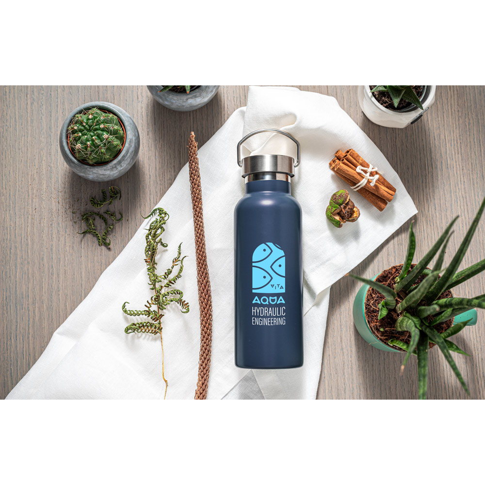 Garrafa em aço inox 36% reciclado com isolamento a vácuo 810 mL