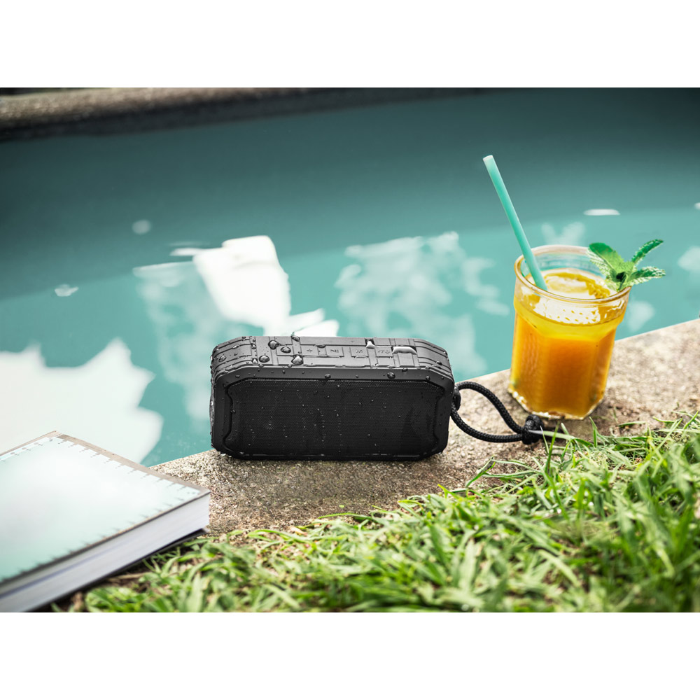 Caixa de som portátil em ABS 100% reciclado à prova de água com IPX7 1200 mAh e autonomia de 9h